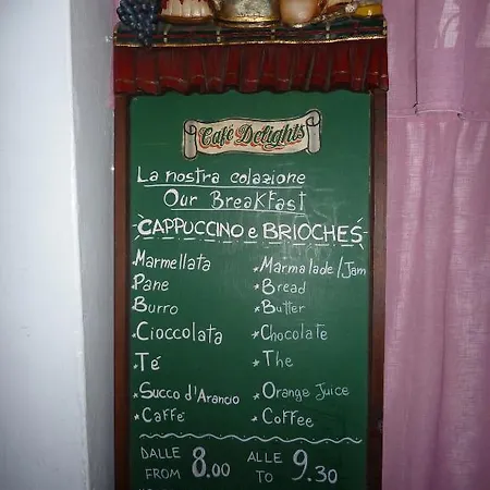 Hotel Junior